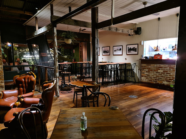 18 Reserve St, Pomona QLD 4568