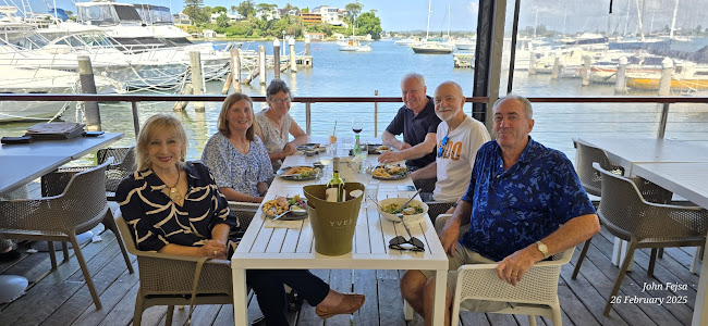 Opinii despre Crusoe's on the Lake în Belmont - Hospitality and gastronomy