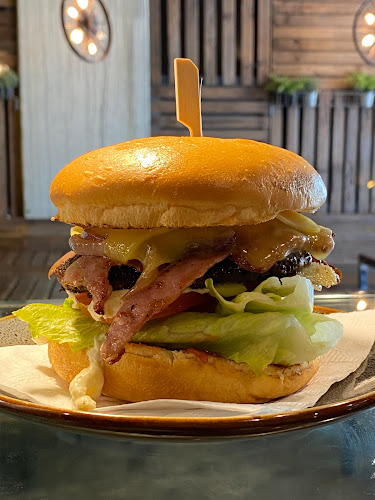 Shop 2/11 Pioneer St, Amaroo ACT 2914