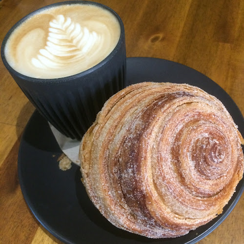 Smoke On The Water Coffeeshop - Ettalong Beach