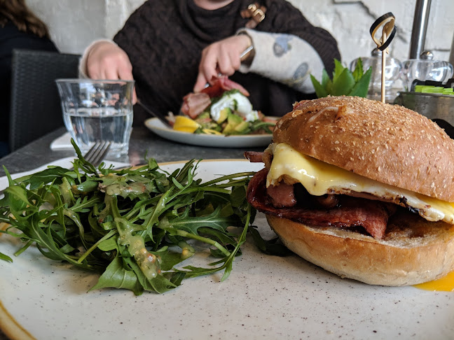 Comentarii opinii despre Station Coffee House