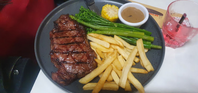 Kawana Waters Hotel - Buddina