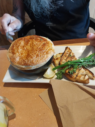 1 Albatross Cres, Eaton WA 6232