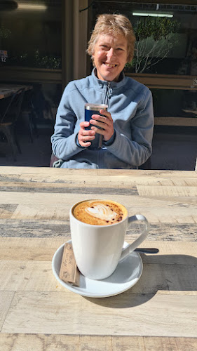 Cups N' Saucers - Raymond Terrace