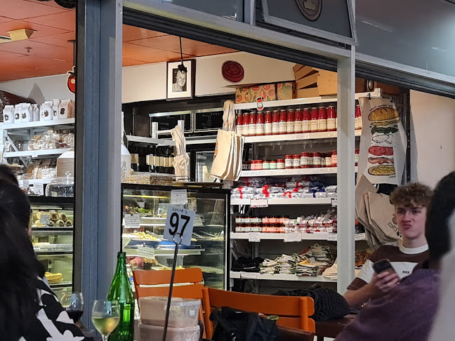 Comentarii opinii despre Lucias Pizza & Spaghetti Bar