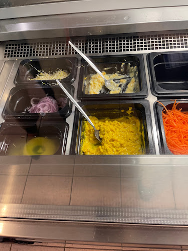 Comentarii opinii despre Characters Cafe