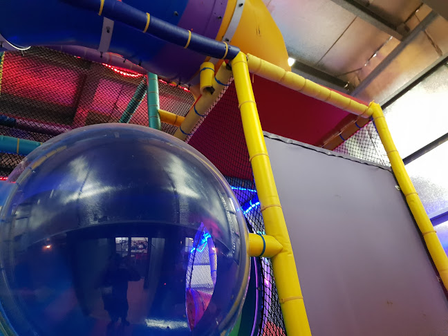 Comentarii opinii despre Oasis World Cafe & Play Centre