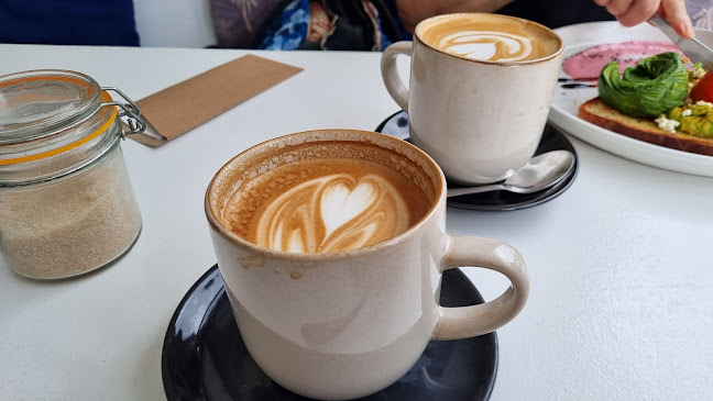 Ground Coolangatta - Hospitality and gastronomy