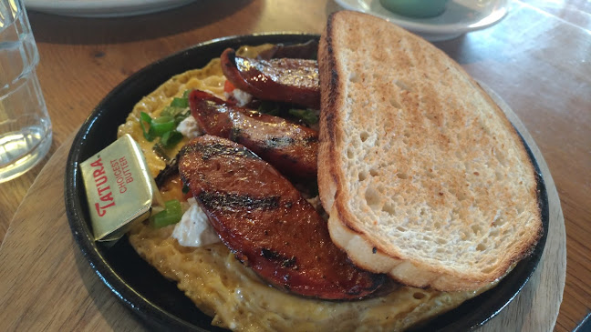 Comentarii opinii despre La Vallee Cafe Essendon