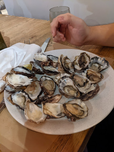 7 Staghorn Ave, Surfers Paradise QLD 4217