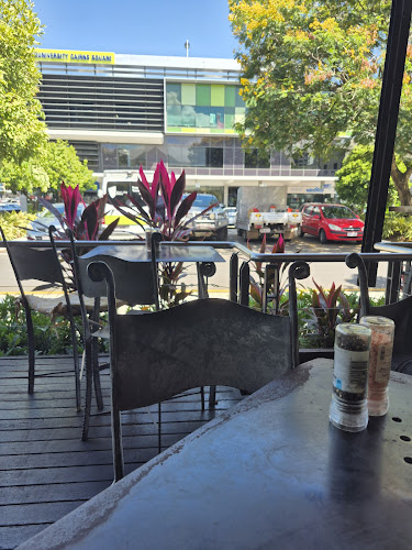 Comentarii opinii despre Perrotta's at the Gallery