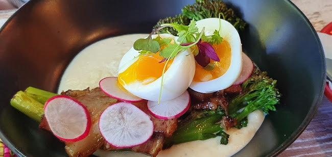 UR Caffe - Hospitality and gastronomy