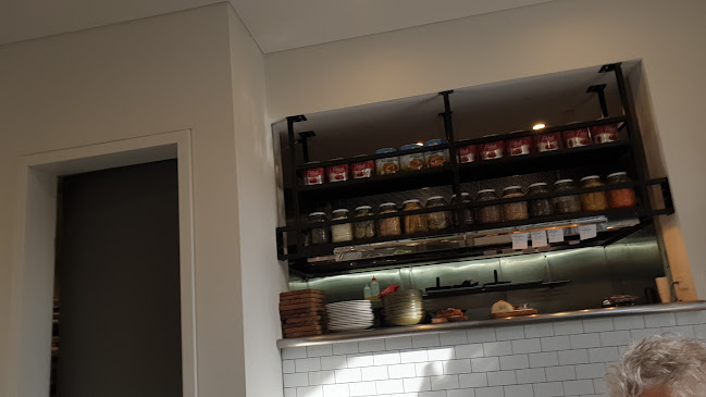 Shuk Elizabeth Bay - Hospitality and gastronomy