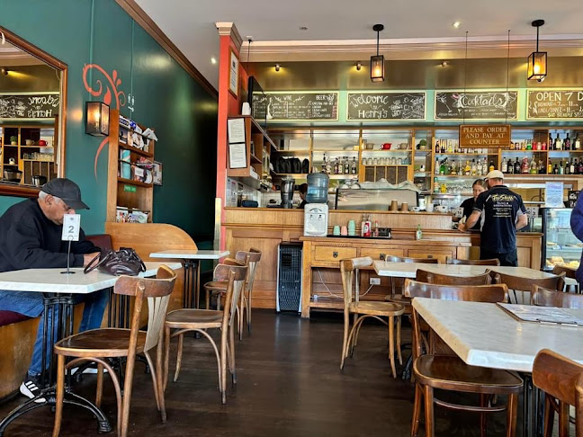 Henrys Cafe Brasserie