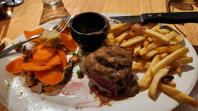 55 Queen St, Yeppoon QLD 4703