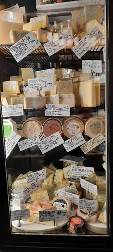 Comentarii opinii despre Field Blend Wine & Cheese Store