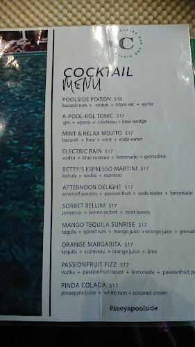 Comentarii opinii despre Cossies Poolside Bar and Bistro