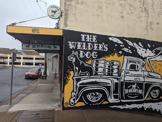 Comentarii opinii despre The Welder's Dog Tamworth