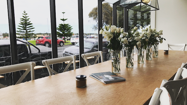 201 Esplanade, Lakes Entrance VIC 3909