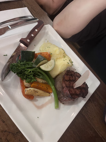 Opinii despre Black Bull Hotel în Adelaide - Hospitality and gastronomy