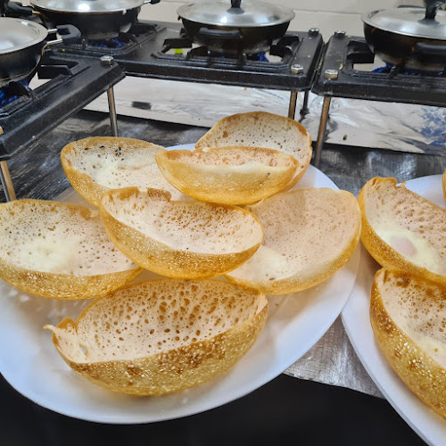 Crunchy Hoppers - Glen Waverley