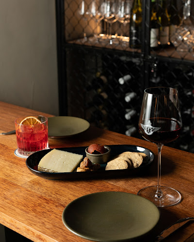 Leigh Street Luggage - Hospitality and gastronomy