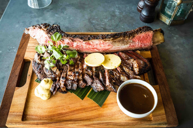 Steamers Bar and Grill