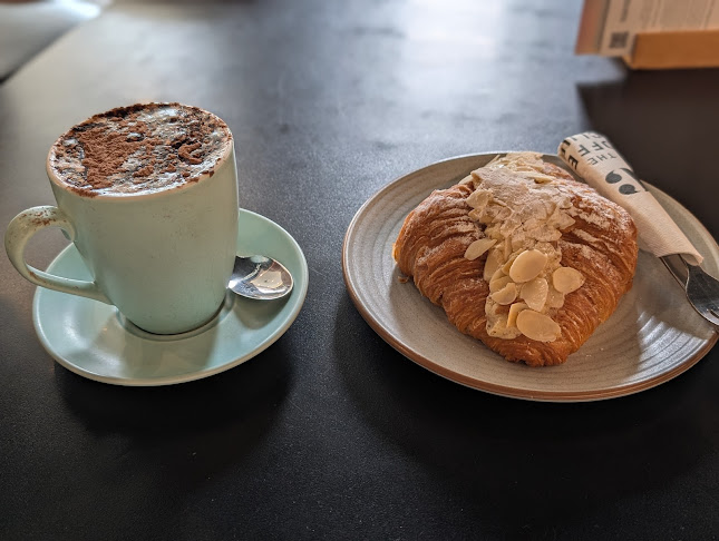 The Coffee Club Café - DFO Jindalee