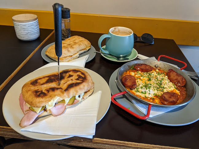 Opinii despre Melita Coffee Lounge în Queanbeyan - Hospitality and gastronomy