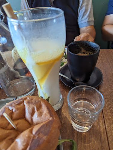 Comentarii opinii despre Cup & Coaster