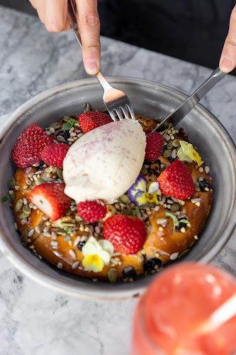 Top Paddock Cafe - Richmond