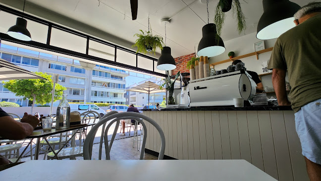 Comentarii opinii despre Metro Coffee