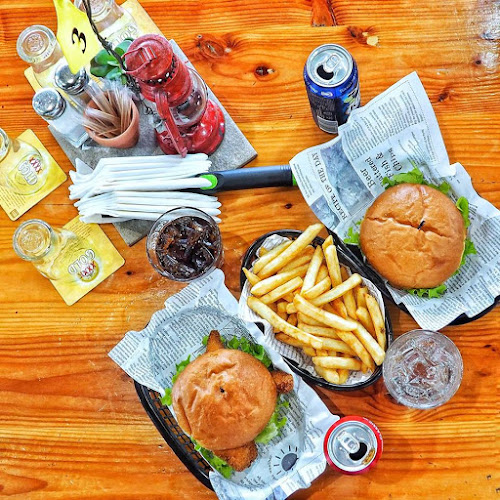 Shop 207/274 Mulgrave Rd, Westcourt QLD 4870