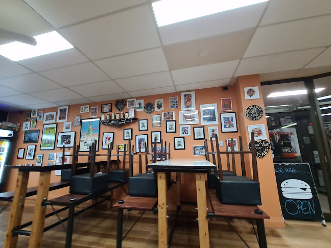 Missen Link Burgers - Hospitality and gastronomy