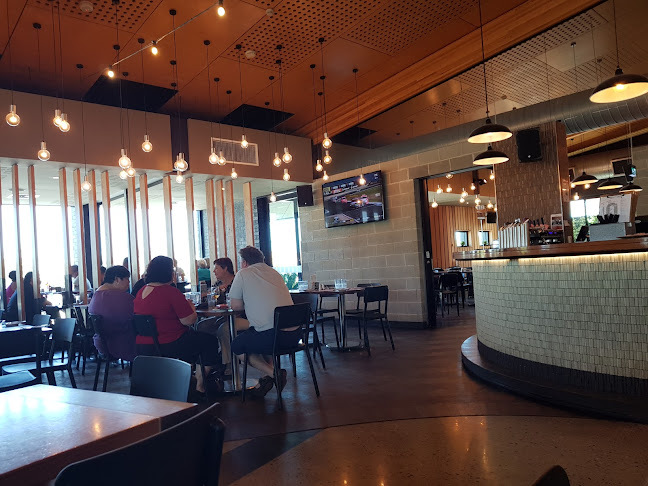 2 Macquarie Blvd, Hammond Park WA 6164