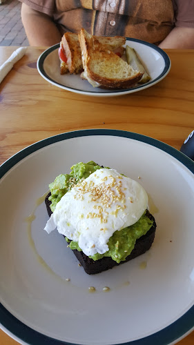 Comentarii opinii despre Some Cafe