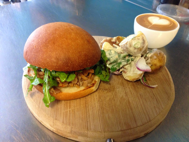 Opinii despre Salamanca Wharf Cafe în Battery Point - Hospitality and gastronomy