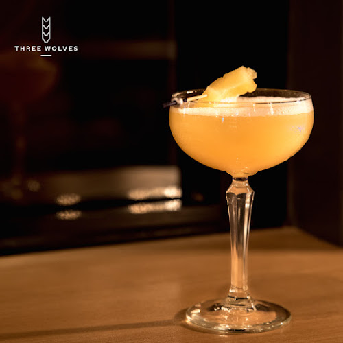 Opinii despre Three Wolves în Cairns City - Hospitality and gastronomy