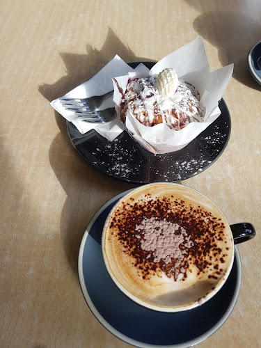 240-242 Pakington St, Geelong West VIC 3218