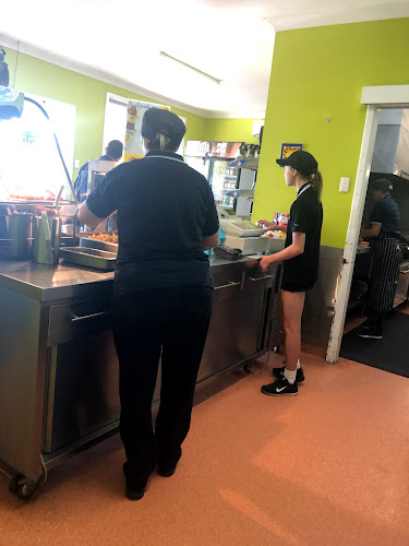 282 Place Rd, Wonthella WA 6530