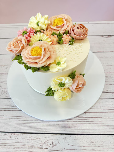 Over The Rainbow Cakes - Lennox Head