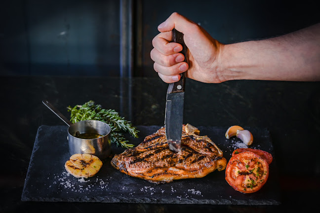 75 Surf Parade, Broadbeach QLD 4218