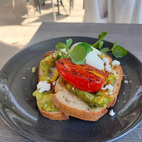 Fork N Flower - Hospitality and gastronomy