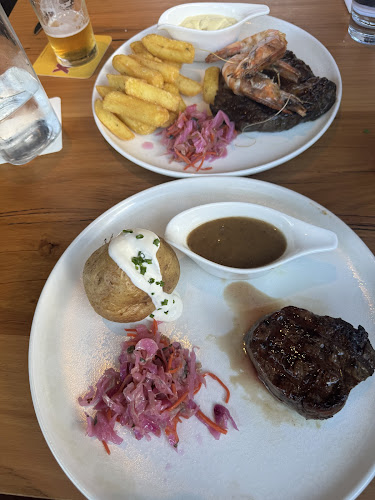 Regatta Hotel - Hospitality and gastronomy