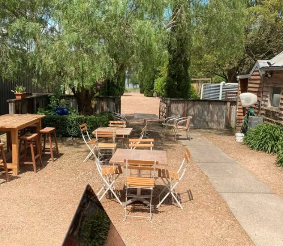 321 Cafe Learmonth - Hospitality and gastronomy