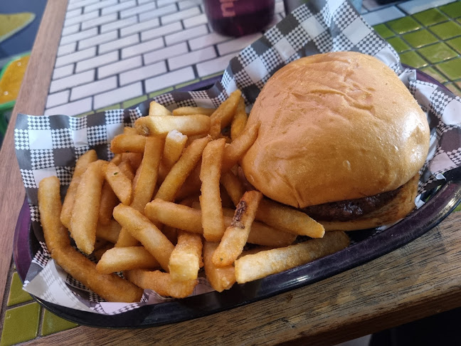 Opinii despre BMX Burgers în Umina Beach - Hospitality and gastronomy