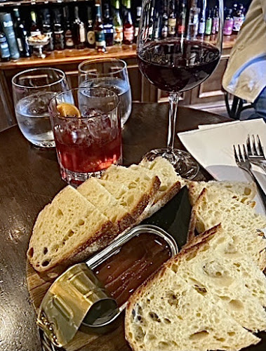 Comentarii opinii despre Bijou Bottle Store