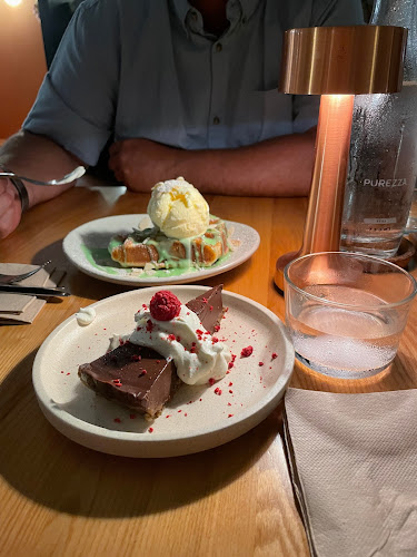 Opinii despre Dee Den Restaurant în Buderim - Hospitality and gastronomy