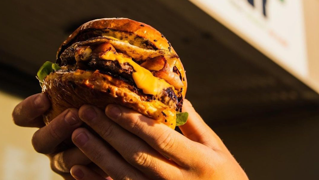 Buns Out Burgers - North Beach