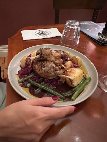 Opinii despre King Henry’s Restaurant în Sassafras - Hospitality and gastronomy